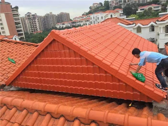 使用优质的洛阳合成树脂瓦，12级的台风“暹芭”来袭，也吹不走！